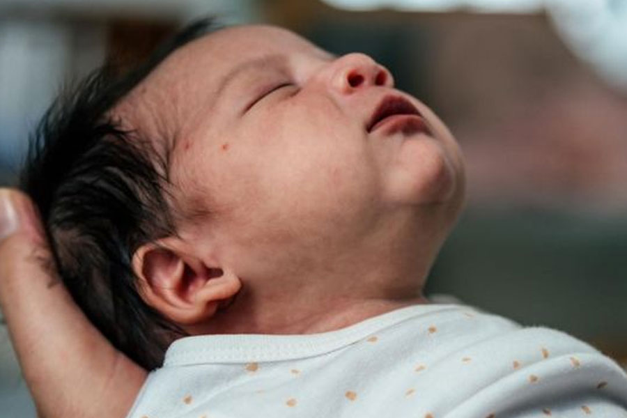 Risiko-Bawa-Bayi-ke-Dataran-Tinggi,-Bisa-Picu-Hipotermia